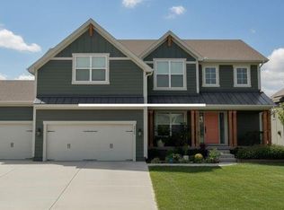 3008 SW Arboridge Dr, Lees Summit, MO 64082
