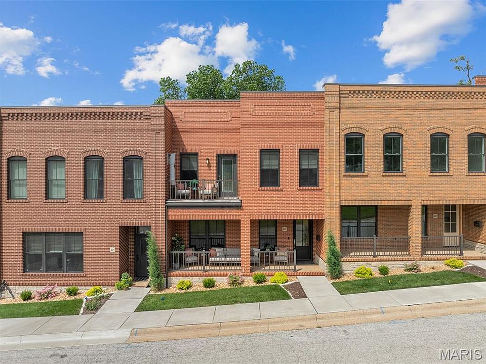 1st image of 497 W Main St
