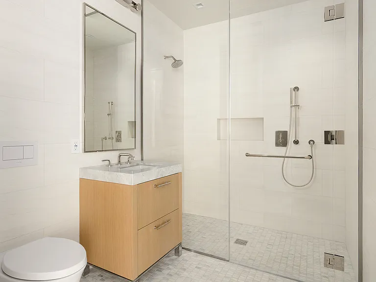 201 E 23rd St #6C — Photo 6