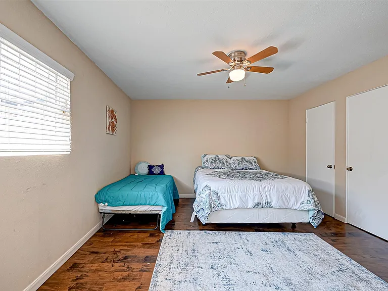 2121 Fountain View Dr #16 — Photo 23