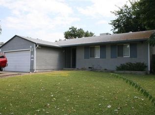 5518 Woodleigh Dr, Carmichael, CA