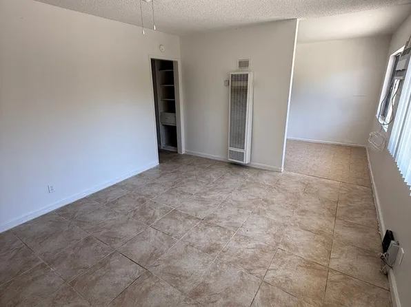 Acoma 66610 (NB Ashley), 66610 Acoma Ave APT 3, Desert Hot Springs, CA 92240