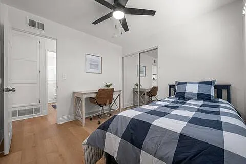 22309 Leadwell St — Photo 31
