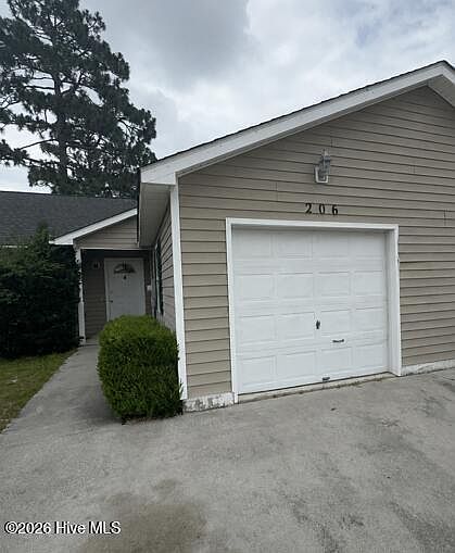 1st image of 206 Faison Ln