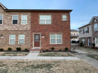 102 Whitman Xing, Clarksville, TN 37043