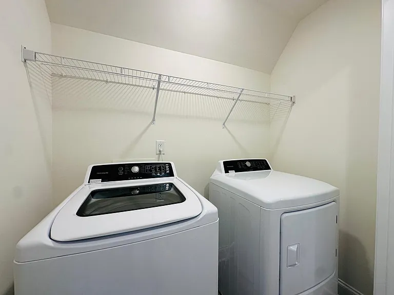 4017 Black Ct — Photo 14