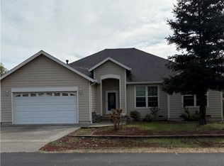 19611 Mountain Mdw S, Hidden Valley Lake, CA 95467