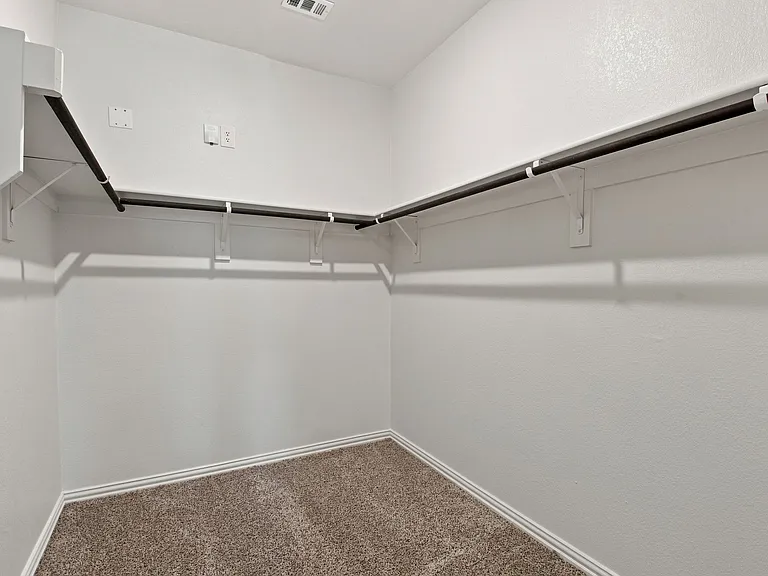 810 Honeydew Ln — Photo 11