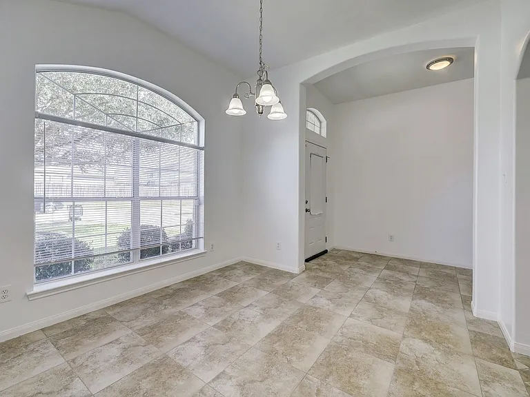 25407 Clover Ranch Dr — Photo 4