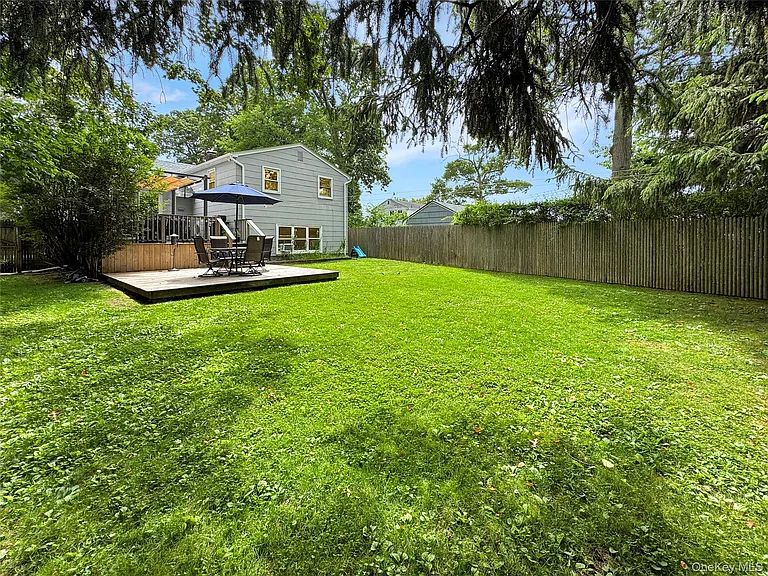 98 Frederick Ave — Photo 30