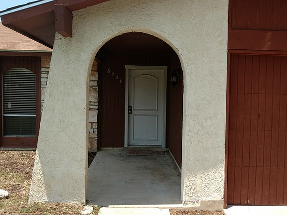 Entry/porch