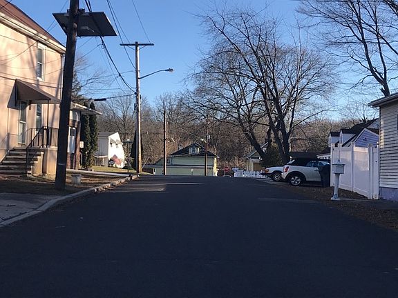 4th image of 1 Rose St