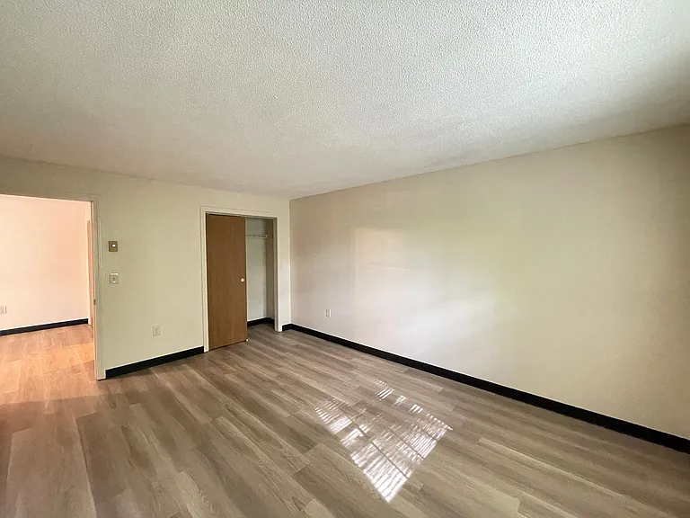 185 Loudon Rd #12 — Photo 9