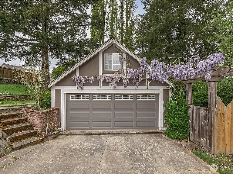 12404 NE 6th Pl — Photo 12