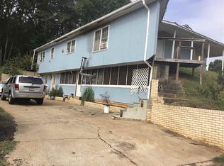 549 Berry Shoals Rd #A & B, Duncan, SC 29334