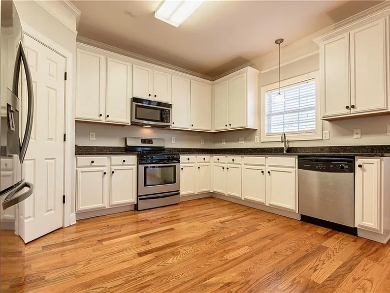 2249 Ewell Park Dr — Photo 9