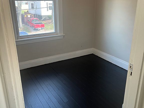 5th image of 3929 Lovell Ave #2