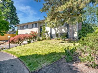 11745 SW Timberline Ct, Beaverton, OR 97008