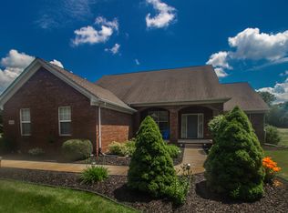 1456 Courtney Ct, Hartland, MI