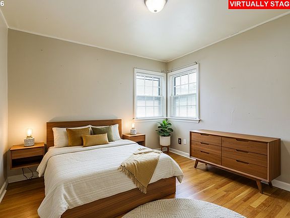 5th image of 232 NE Russet St