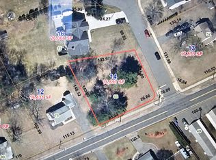 68 North St, Agawam, MA 01001
