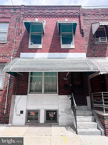 1211 Daly St Photo 1