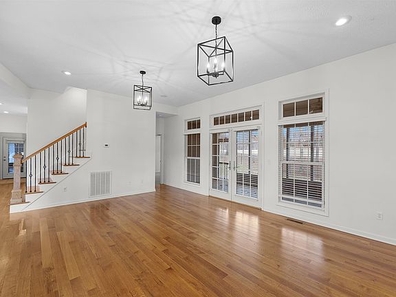 4th image of 140 Bogey Loop