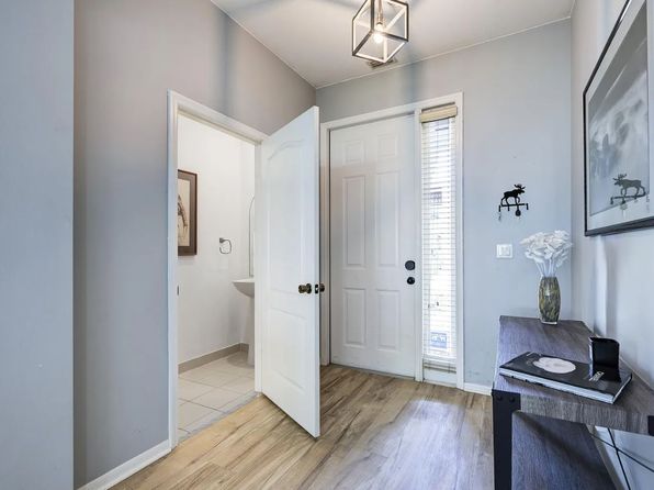 6094 Seminole Gardens Cir