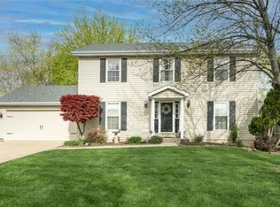 718 Rustic Hills Ct, Saint Peters, MO 63376