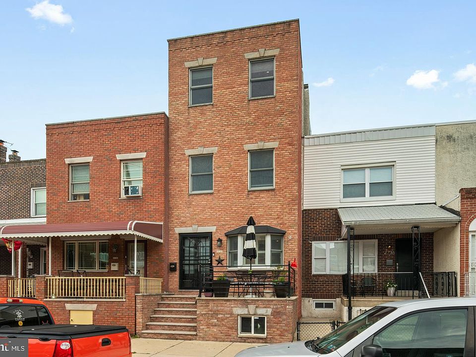 1st image of 2738 S Darien St