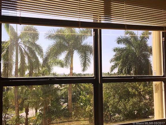 5th image of 10185 Collins Ave APT 507