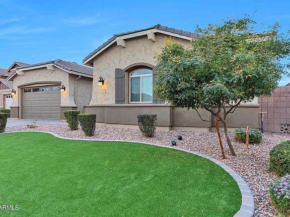 3rd image of 20461 E Canary Ct