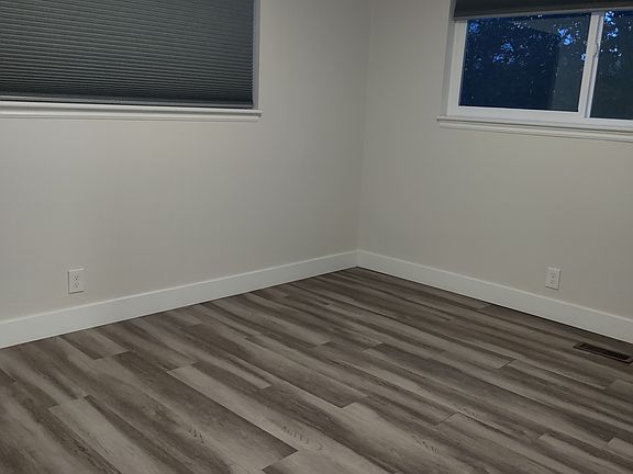 3rd image of 3056 S 200 E #8