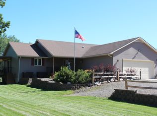 8198 190th St, Milaca, MN 56353
