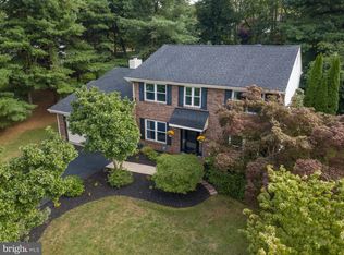 19 Hayloft Cir, Wilmington, DE 19808