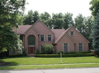 2015 Birch Bluff Dr, Okemos, MI 48864