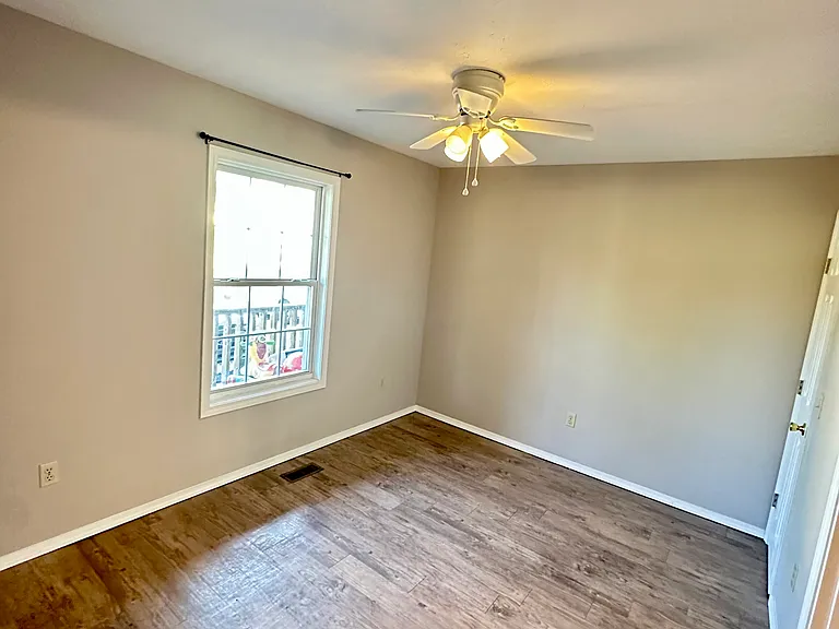 1316 Virginia Ave #B2 — Photo 11
