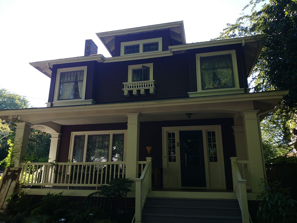 2nd image of 5717 16th Ave NE