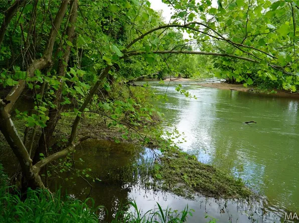 1 Topaz Dr, Richland, MO 65556