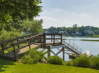 21 Old Club House Rd, Old Greenwich, CT 06870