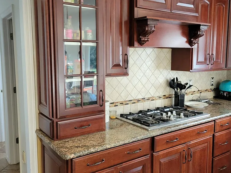 2 Groendyke Cir — Photo 4