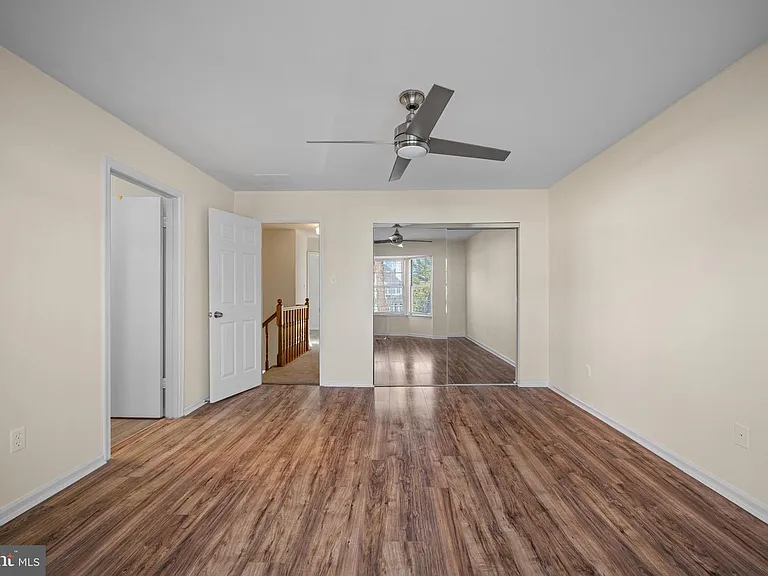817 Thoreau Ln — Photo 11