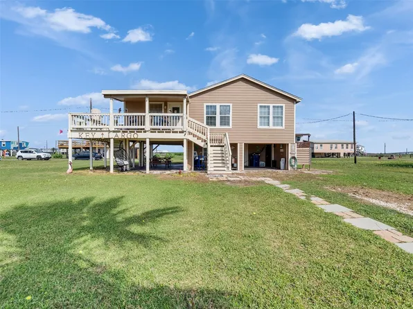 914 Treaty Dr, Surfside Beach, TX 77541