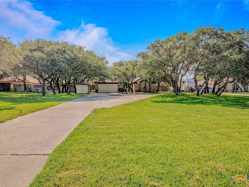 1st image of 1402 S Saunders St