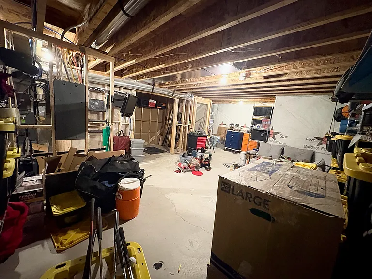 1128 N Coachman Ln — Photo 30
