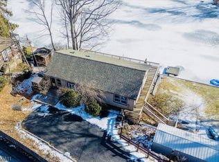 610 Otterhole Rd, West Milford, NJ 07480