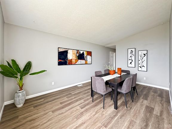 3rd image of 11594 Gerity Ct