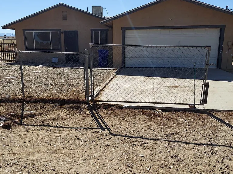 18410 Rieman Rd — Photo 5