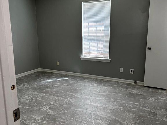 4th image of 6006 Bridlewood Ln