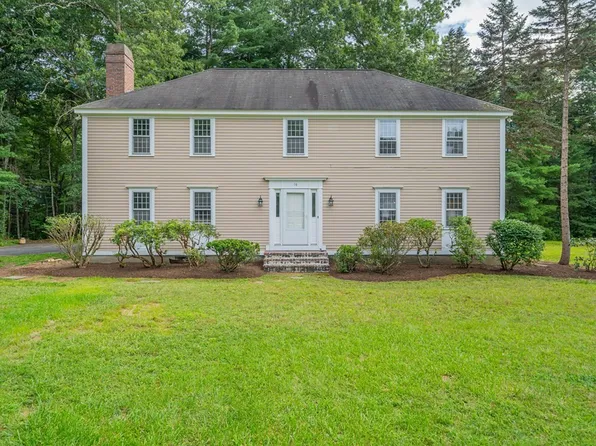 76 Robert Best Rd, Sudbury, MA 01776